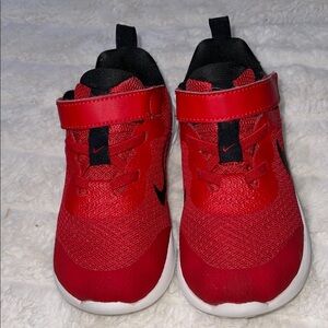Nike Revolution 6